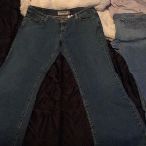 Levi’s low bootcut Jeans